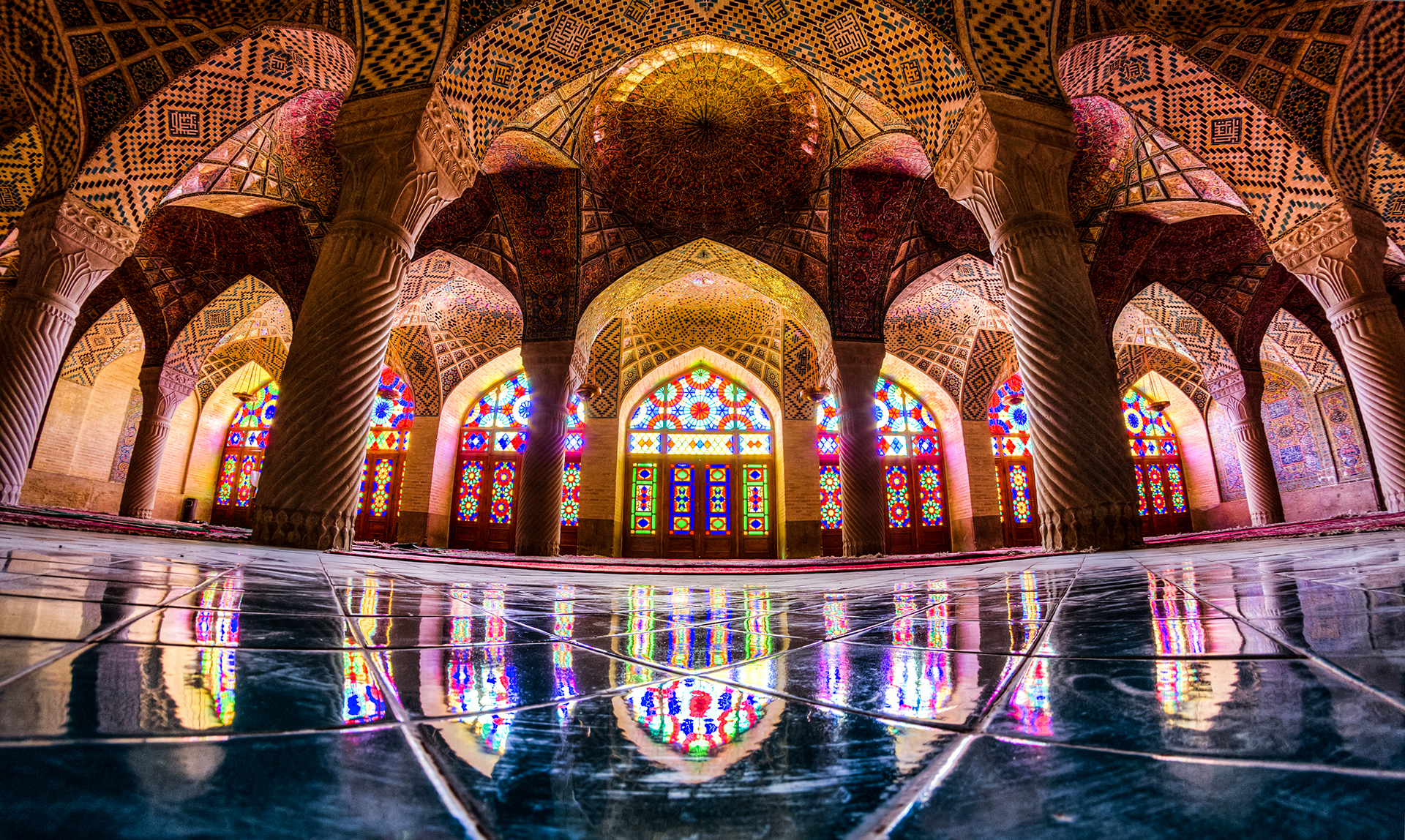 The Amazing Colors Of Nasir Al Mulk The Golden Scope