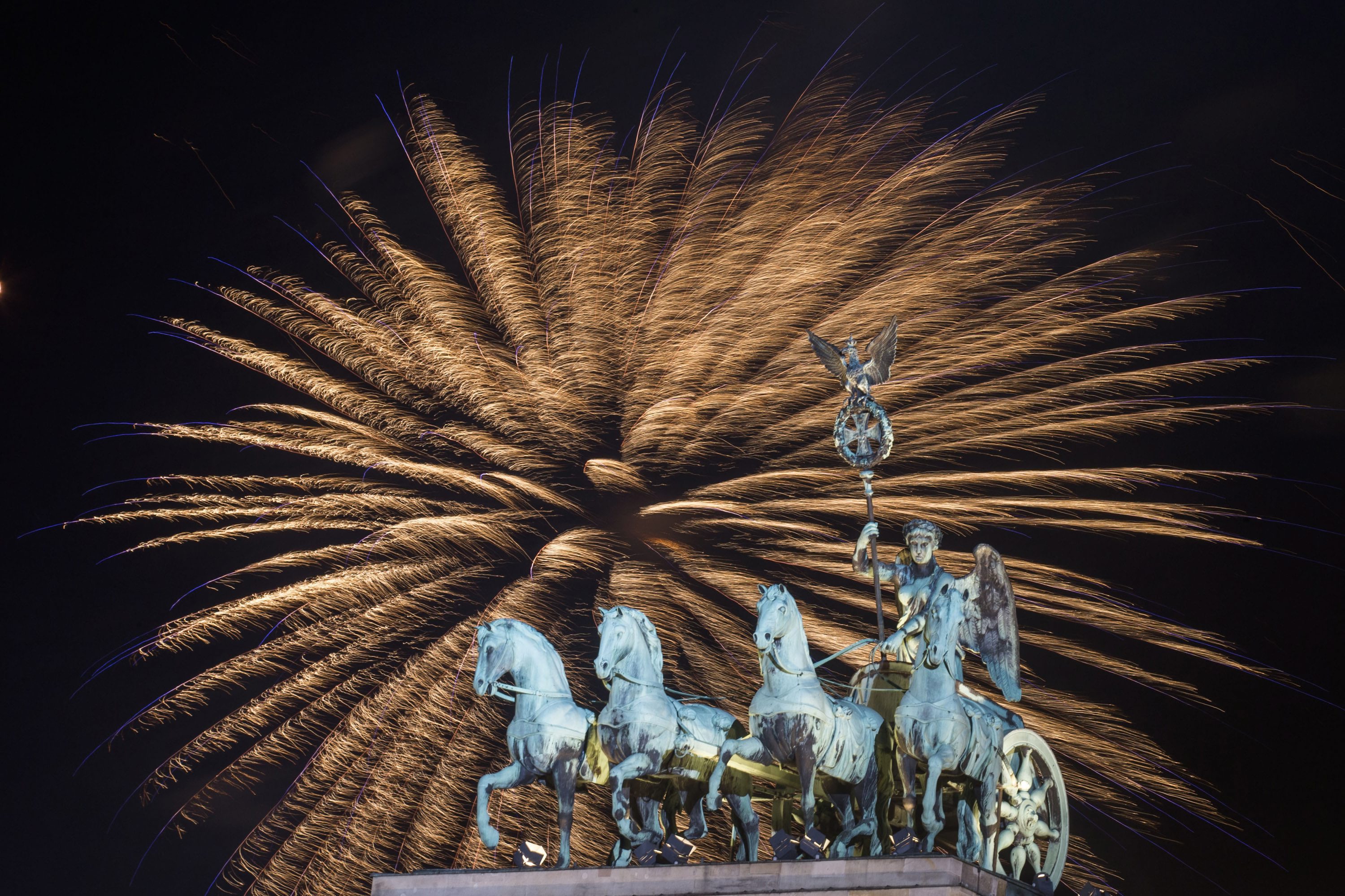 germany-berlin-new-year-s-celebrations-the-golden-scope